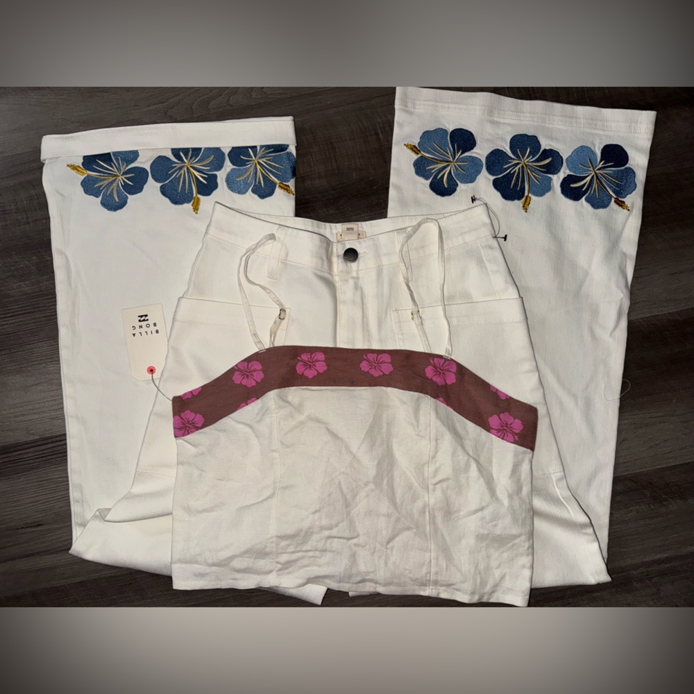Billabong Women’s White high rise pants & white crop top set - hibiscus floral